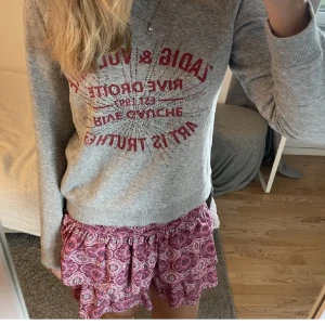 Zadig tröja! - Super snygg Zadig tröja, alla ”stenar” har lossnat men inget man tänker på, kom privat för tydligare eller fler bilder! Lånad bild!!!!🥰