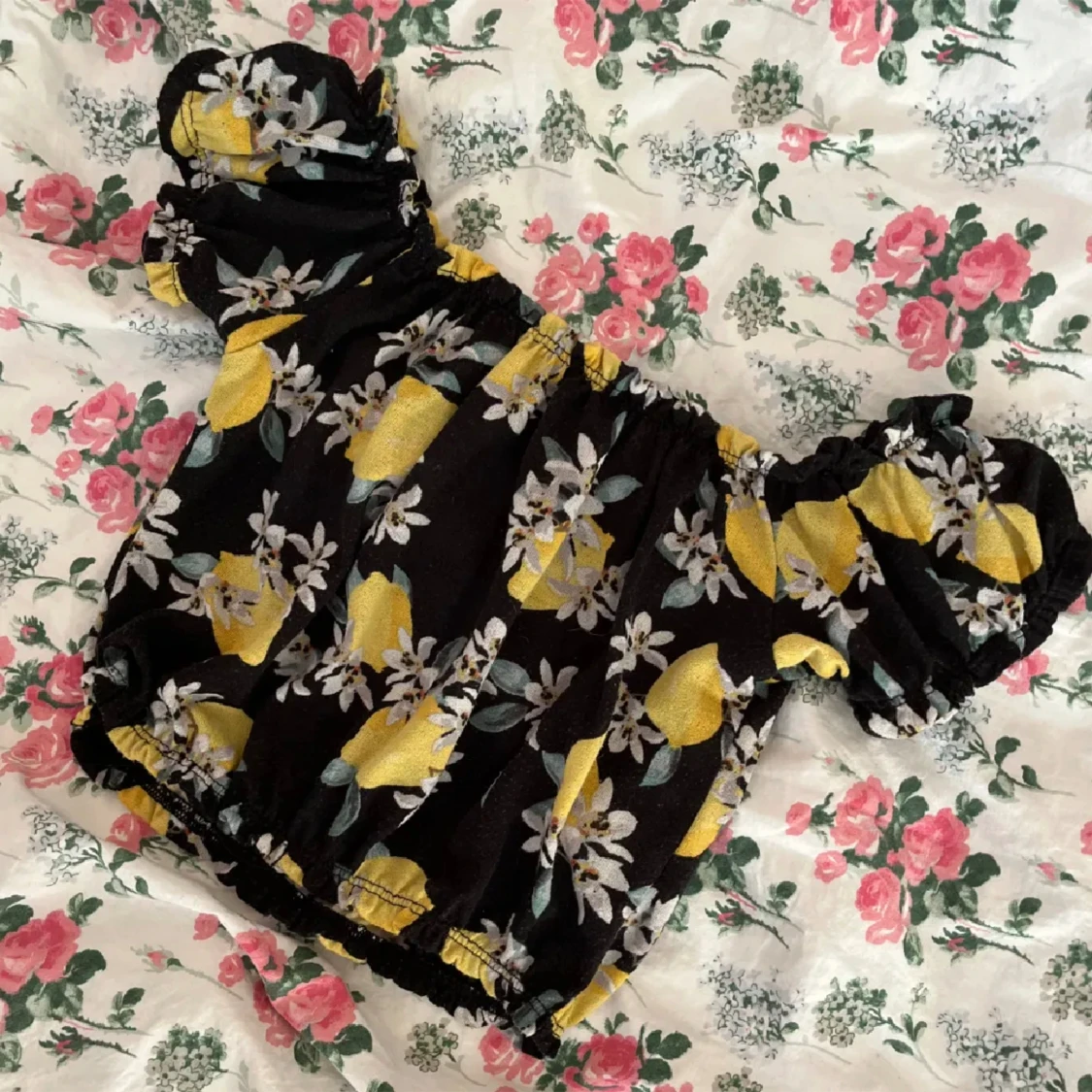 Off-shoulder blus - 90