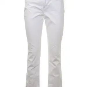 Vita mac jeans, inga synliga fläckar, köpte från Sellpy, kommer inte till användning.Pris kan diskuteras.