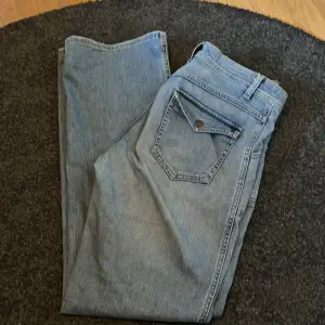Jeans från hm logg, använda ganska mycket men inte längre