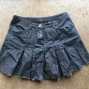 Jeanskjol  - Cool jeanskjol från Kappahl 