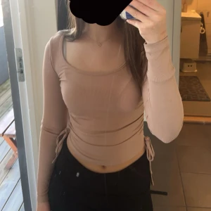 Rosa tröja  - Jätte fin gammelrosa tröja. jätte bra skick. Kommer ej till användning längre💞💞