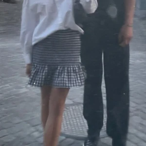 Kjol - Fin kjol som funkar som topp oxå aldrig använd 🩷