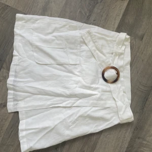 Kjol - Aldrig anvönd