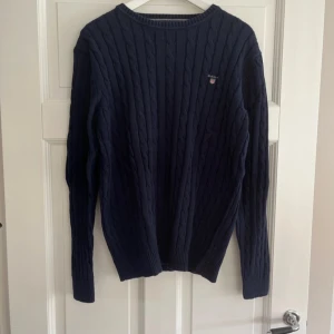 Kabelstickad Gant-tröja HERR - Kabelstickad tröja ifrån Gant.  Väldigt bra skick. 