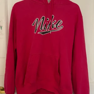 Nike hoodie  - Jätte fin rosa Nike hoodie❤️Kom privat för fler bilder/frågor❤️