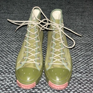 Acne Studios skor - Original priset är ca 2,7-3. Acne skor som liknar Converse aldrig använda förutom när jag provade de.