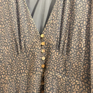 Adoora klänning  - Adoora klänning strl.40