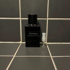 Ysl y Le parfum 2 ml sample  - 2ml sample