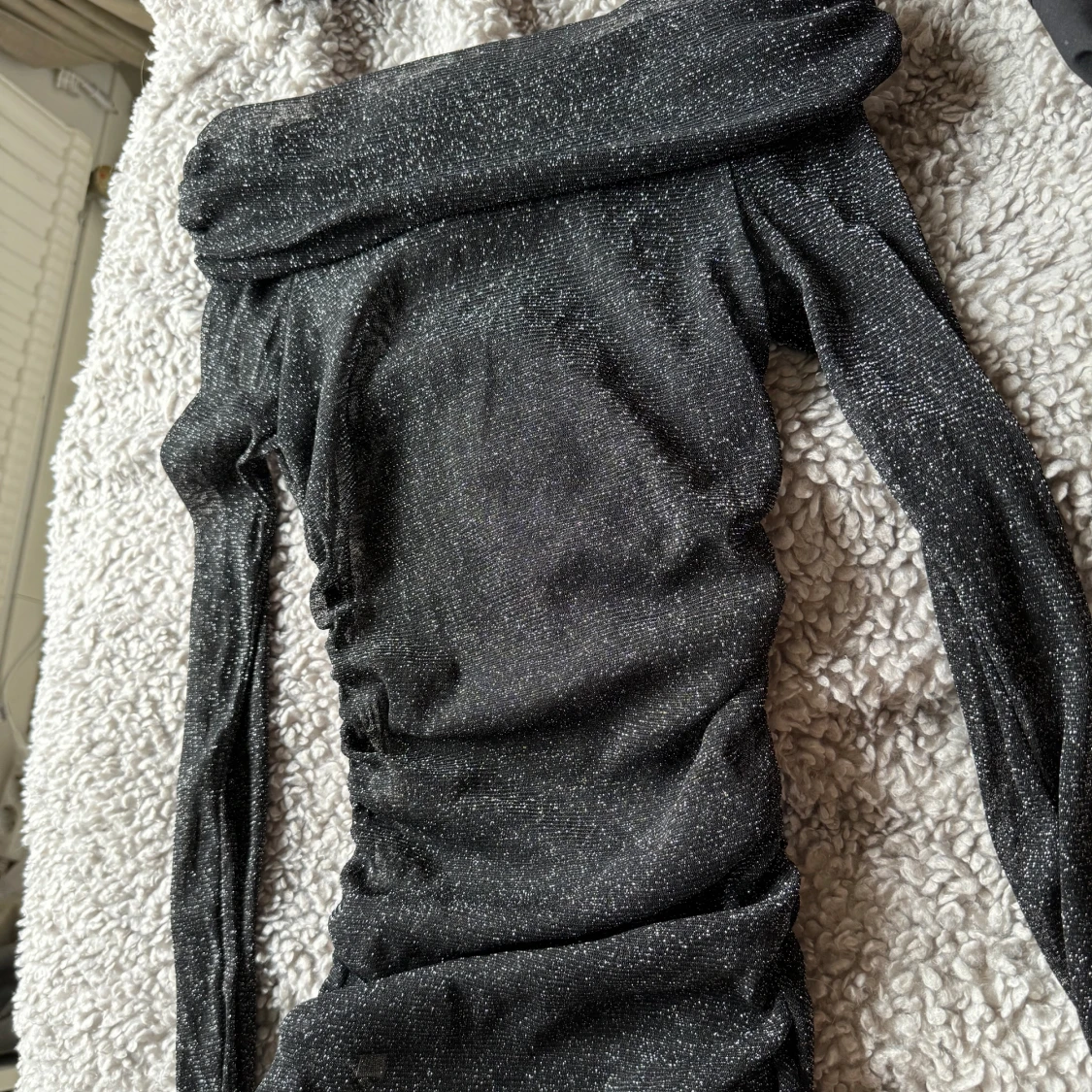 off shoulder glitter topp