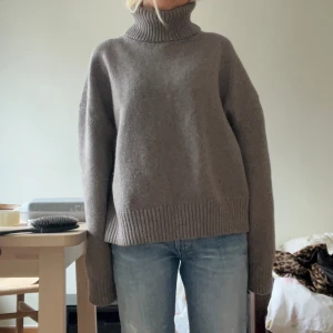 Polotröja  - Så snygg och skön polotröja från H&M 💕 perfekt passform 