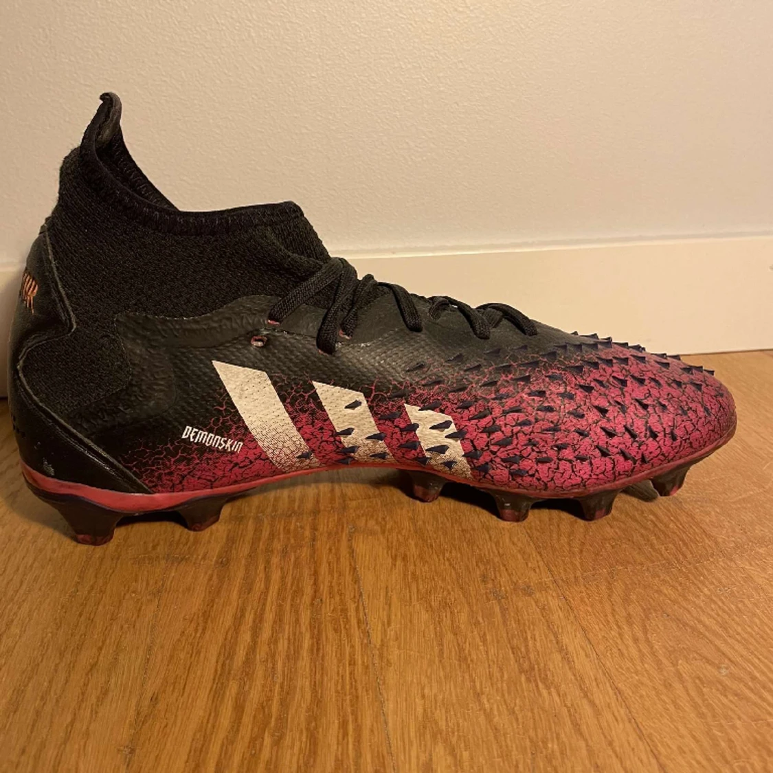 Adidas PREDATOR FREAK  - 90