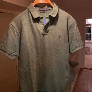Ralph Lauren piké - Sjukt fin Ralph Lauren piké! Size M men sitter som XS 