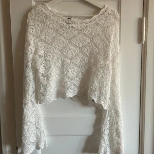 Spets topp - Endast använd 1 gång💓