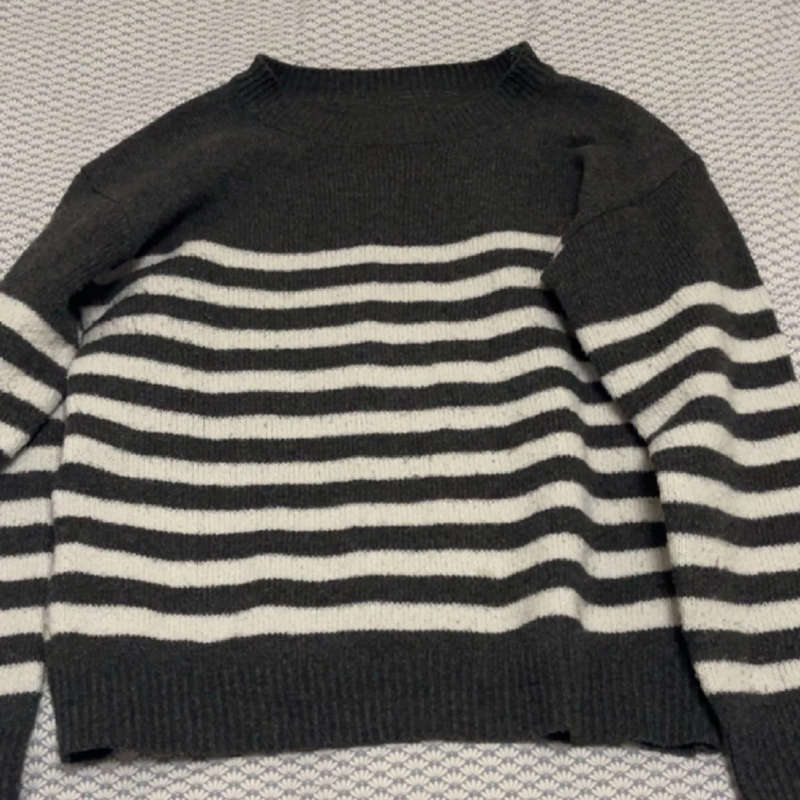 Stickad randig tröja - 90