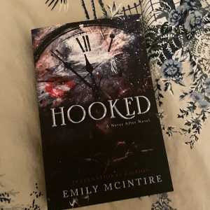 Hooked 😻 - Jag fick den som födelsedag present dock så hade jag redan en sen innan så den är helt ny ☺️