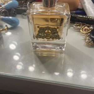 Parfym - Parfym från Juicy couture. Endast testad. Nypris 600kr.