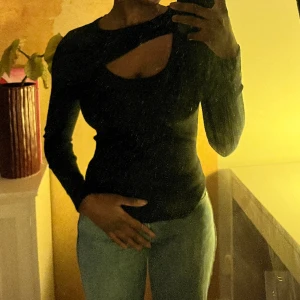 Snygg tröja - Är i bra skick, knappt använt 