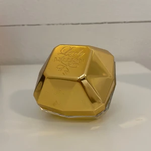 Paco Rabbane Lady million - Tror det är 30ml, kan vara 50ml. 