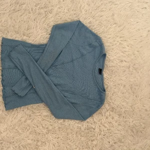 Tröja - Långärmad blå tröja, bekväm 