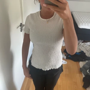 Zara tröja - Så fin! Har en fläck framme men inget som man tänker på🩷