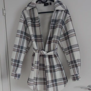 Vero moda spring thick coat  - Never used, very thick and useful for spring 