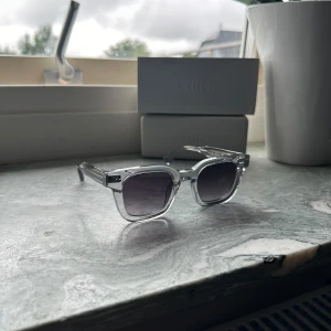 Chimi 04 grey - Nästintill oanvända chimis som är i nyskick. Box och låda följer med. Detta är den senaste modellen av chimi 04. Swish till mig först innan jag skickar dom. 