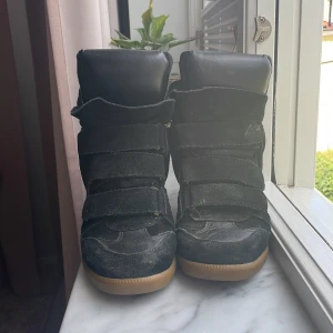 Isabel Marant skor  - Ett par jätte snygga Isabel Marant skor. Storlek 39. Inte använt ofta, ca 5 ggr. 