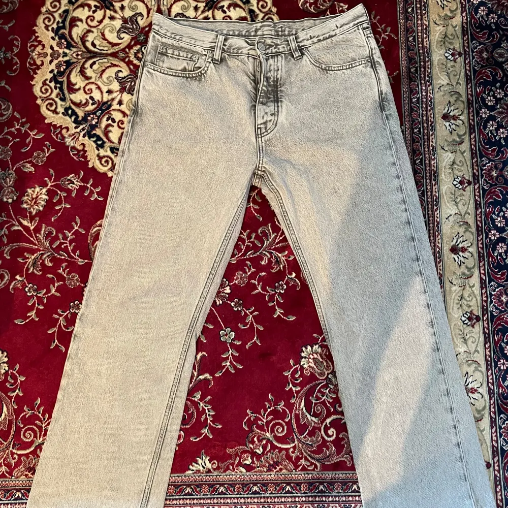 Ett par snygga jeans ifrån HOPE men en skön passform. Jeans & Byxor.