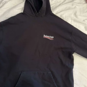 Balenciaga Hoodie - Fin balenciaga hoodie 