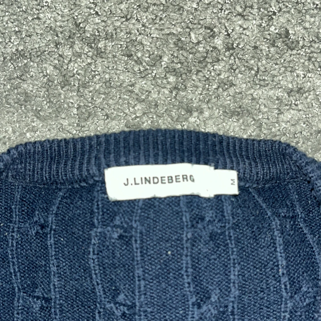 Kabelstickad J.Lindeberg Tröja. - 90