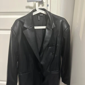 Skinnjacka  - Skinnjacka stl M 