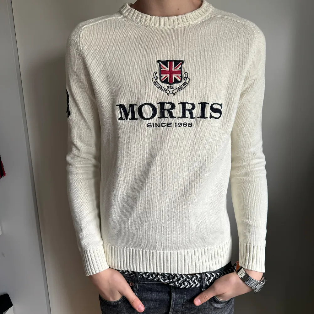 Säljer nu denna feta Morris tröja! Tröjan är i topp skick då den inte används mer än en gång! Storlek ”S”. Pris 699 kr men går att diskuteras!. Tröjor & Koftor.