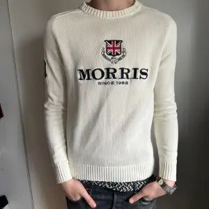 Säljer nu denna feta Morris tröja! Tröjan är i topp skick då den inte används mer än en gång! Storlek ”S”. Pris 699 kr men går att diskuteras!