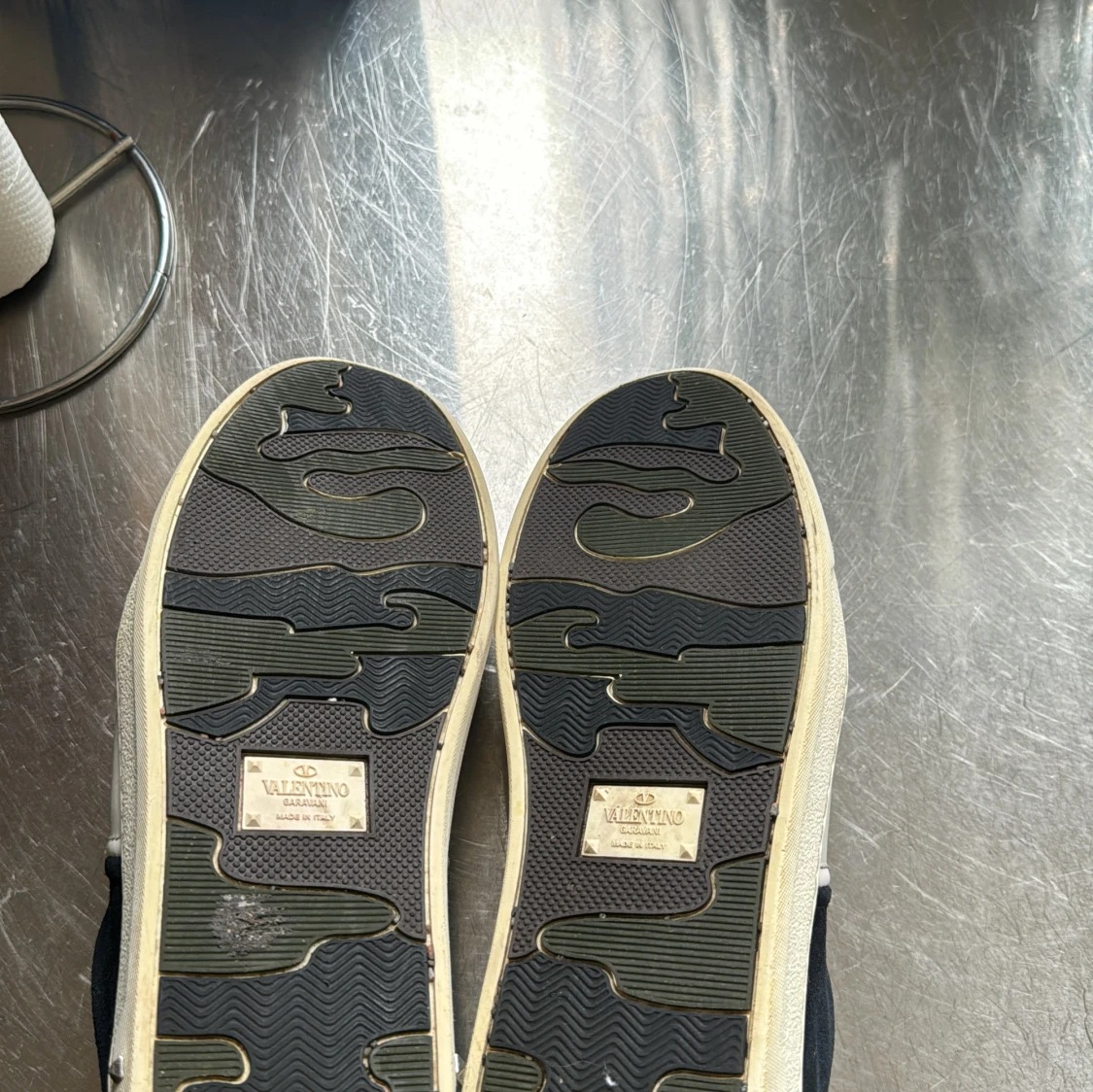 VALENTINO FLYCREW 42/43 - 93