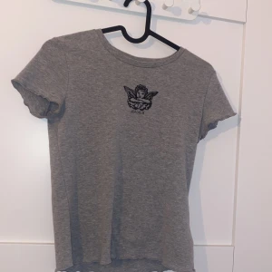 Supersöt t-shirt - Jättesöt och fin t-shirt 