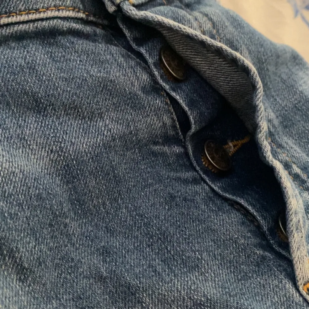 Storlek 32, oversized jeans i bra kvalitet från diesel💕💕. Jeans & Byxor.