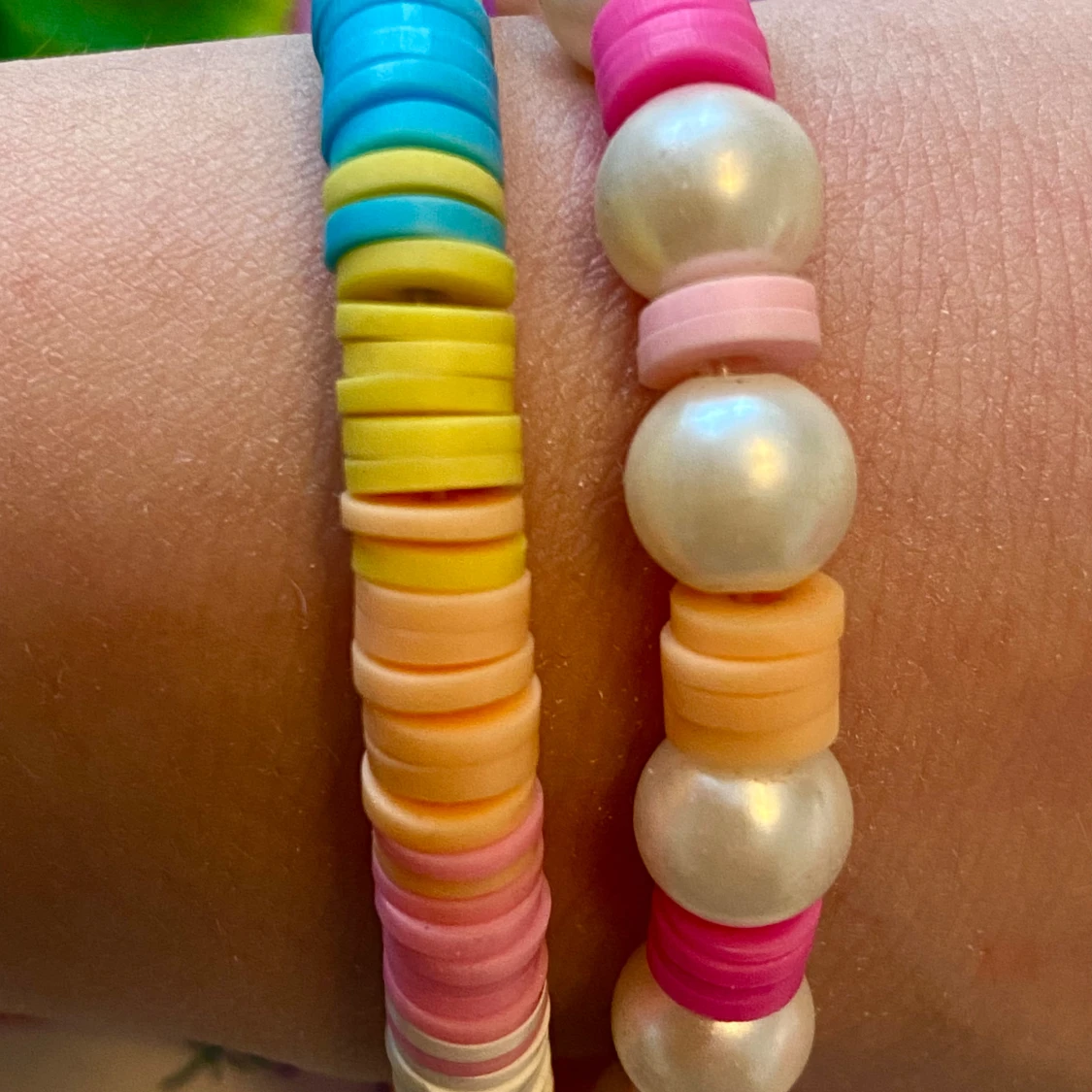 Clay Bead Armband- Preppy Combo!🫶🌺 - 90
