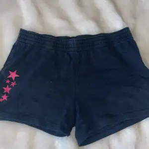 Supersnygga shorts med coola detaljer💗