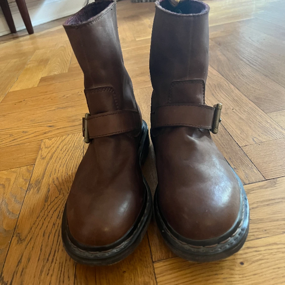 Dr Martens mc boots bruna UK4 37 nyskick läder