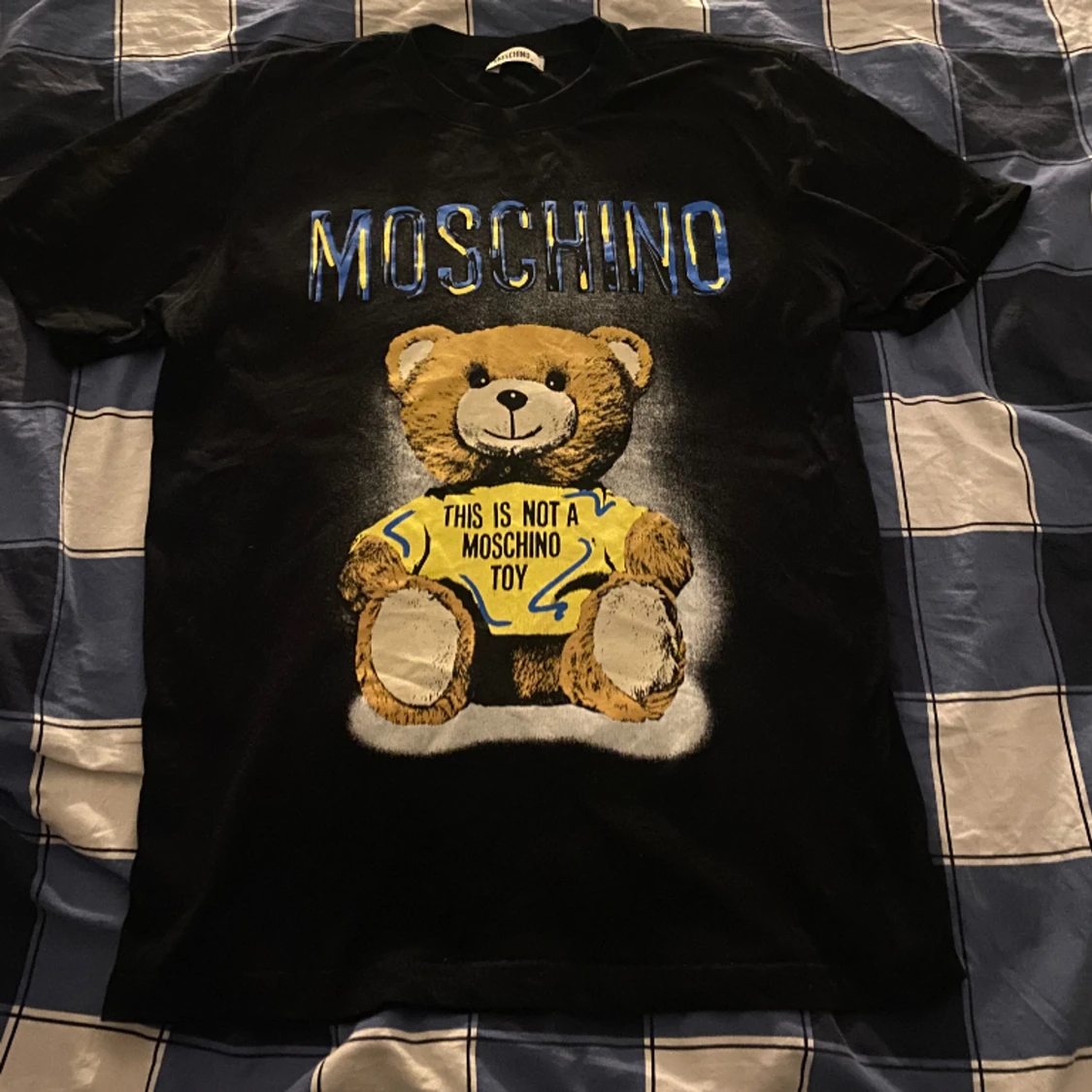 Moschino t shirt
