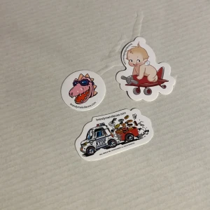 Brandy mellvine klistermärken  - Brandy mellvine klistermärken som nästan precis är köpta /BILIGGT / 3 kr st 