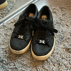 Micheal kors sneakers  - Micheal kors sneakers, storlek 38🥰