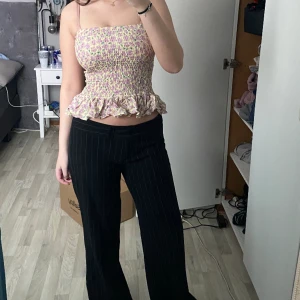 Topp  - Söt kjol som även kan användas som en topp.