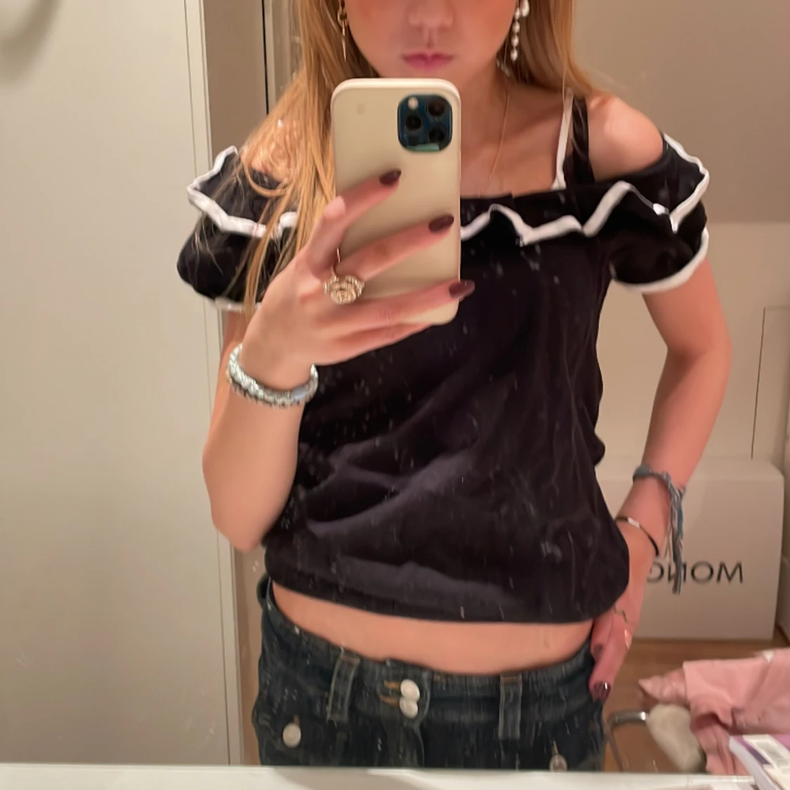 Svart vit topp  - 90