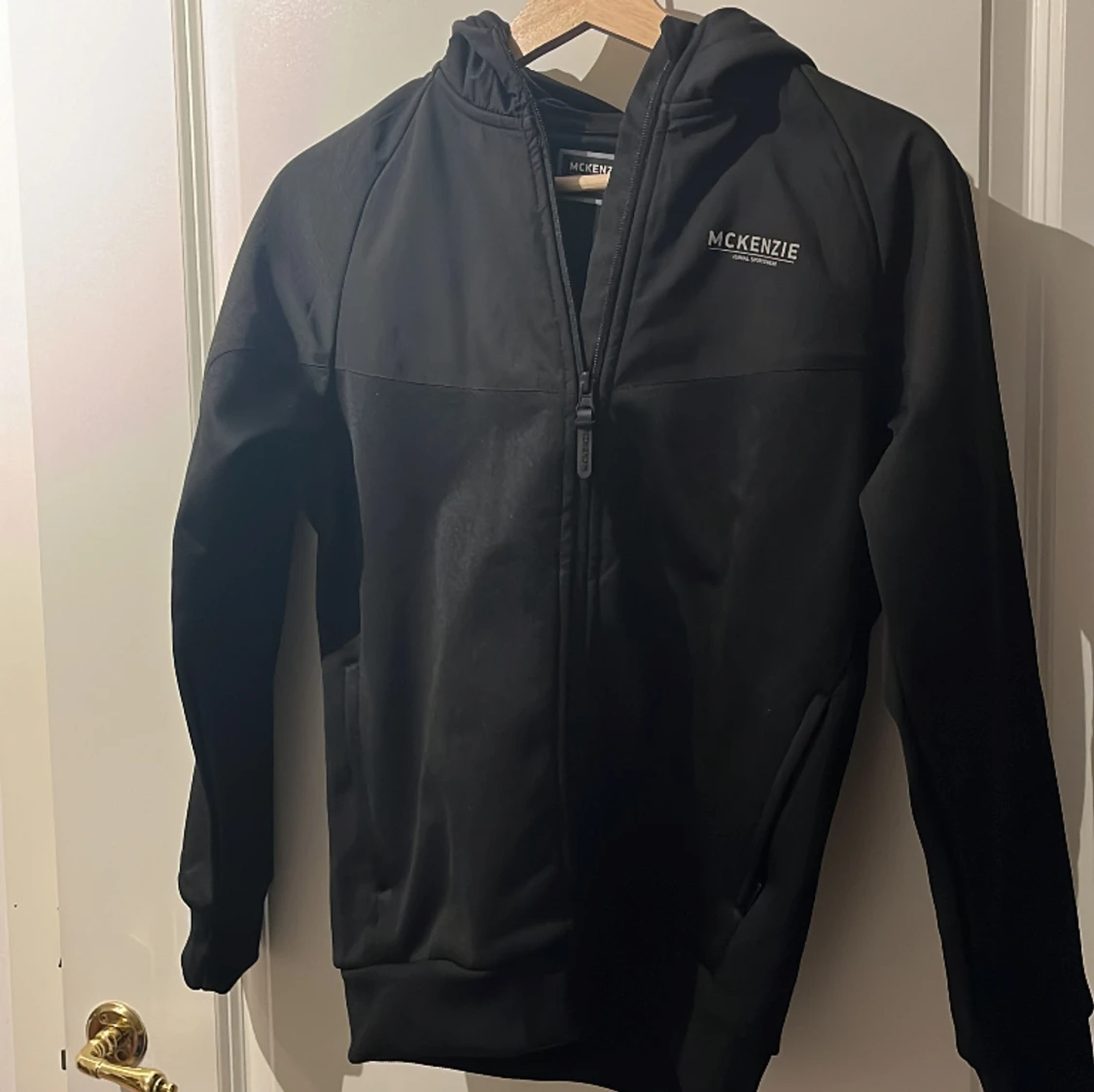 Tjockare Hoodie från McKenzie 