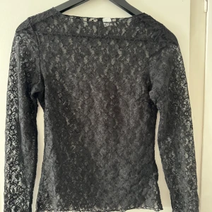 Spetts topp  - Andvänd 3 gr Bra skick Genomskinlig Från H&M