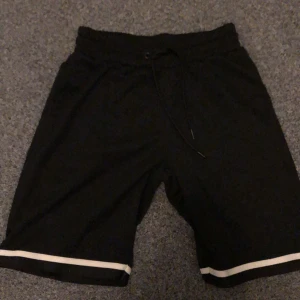  svarta basket shorts - Mycket bra skick