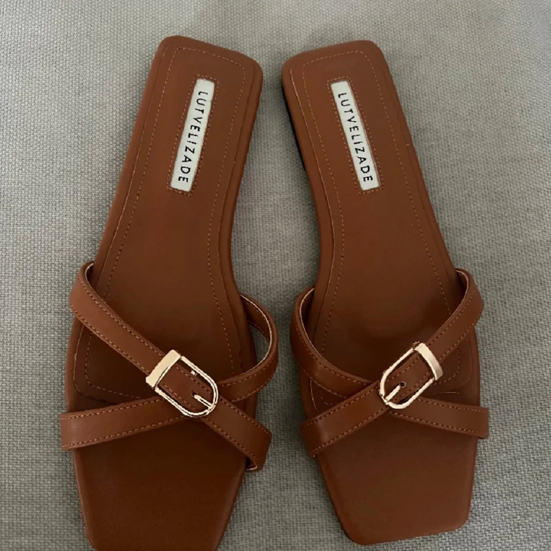 Bruna sandaler đ€