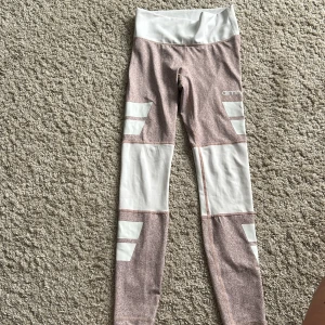 Aimn Träningstights  - Träningstights från Aimn i nyskick